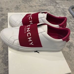 Givenchy Sneaker